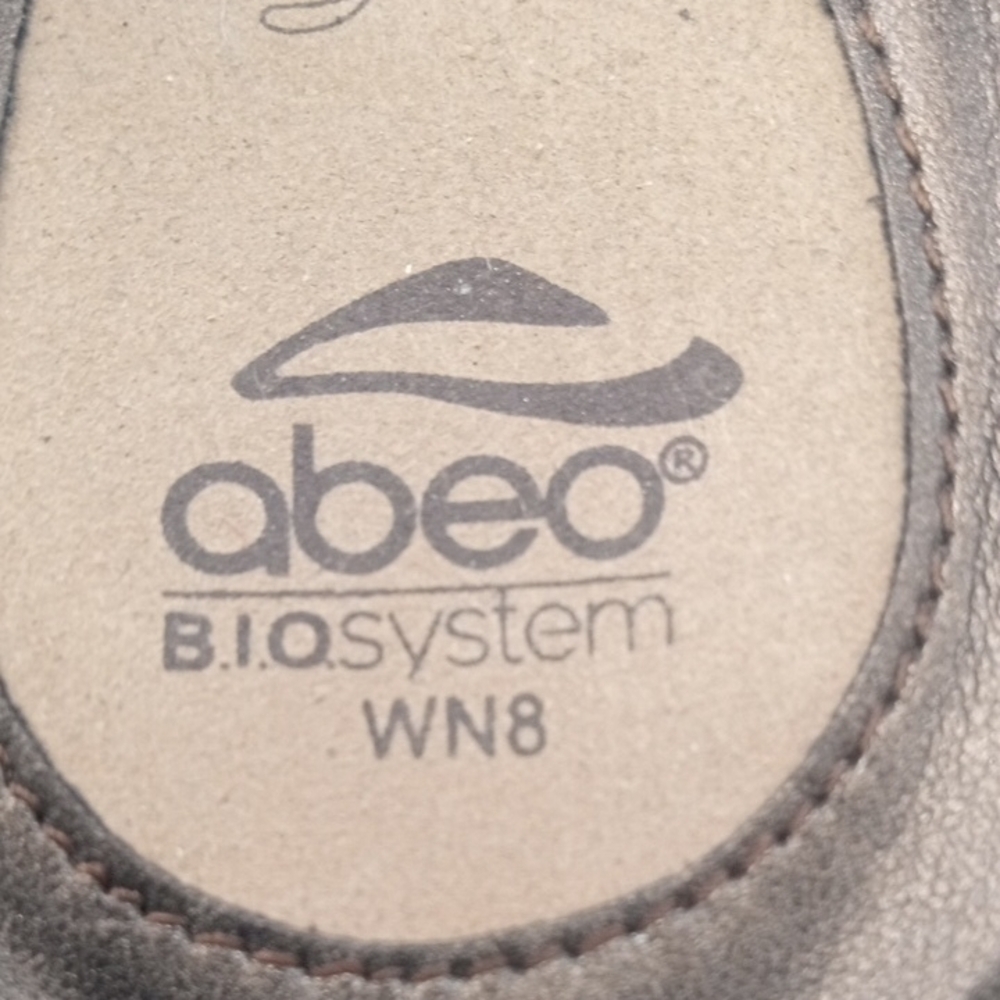 Abeo Women's Tan Strappy Rhinestone Sandals, Size 8 - Picture 4 of 11